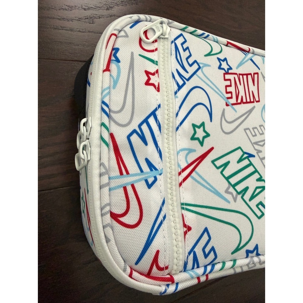 Nike Hard Shell Lunch Box White Multi Swoosh Logo Star Print 4L 9A2929-W4H NEW - Picture 3 of 13